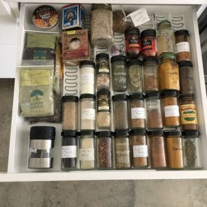 https://minimalwellness.com/wp-content/uploads/2016/12/Spices-300x300.jpg